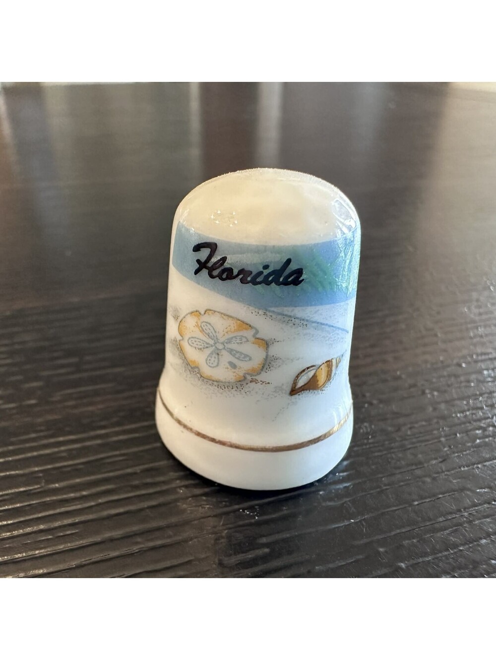 Vintage Florida Souvenir Thimble Sand Dollar Seashell Beach Gold Trim EUC